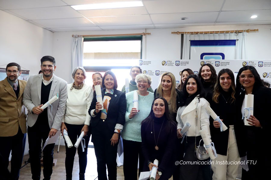 Primera entrega de Títulos 2025 a nuevos profesionales de la FTU