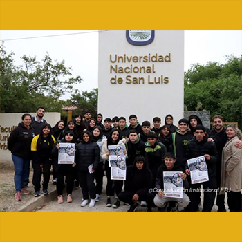 Estudiantes de Villa Mercedes visitaron la FTU