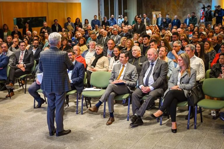 Decana de la FTU asistió a la Presentación de la marca Conexión San Luis